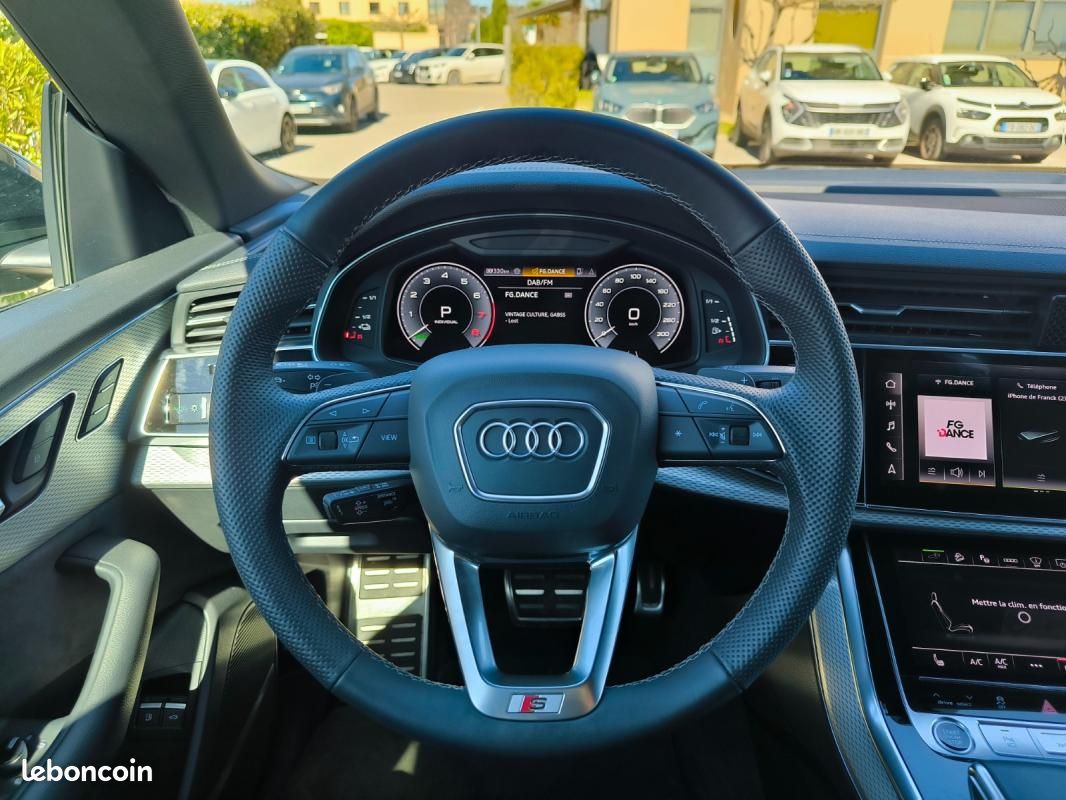 Audi Q8 60 TFSI e quattro Compétition (image 12)