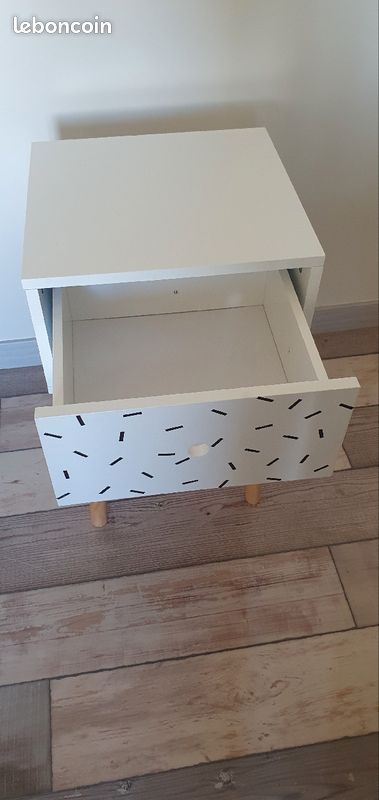 Table de chevet (image 2)