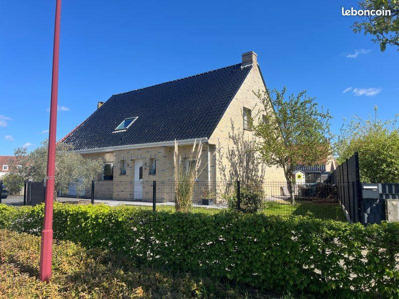 Maison 5 pièces 144 m² · à Herzeele · 144 m² · 359 000 €