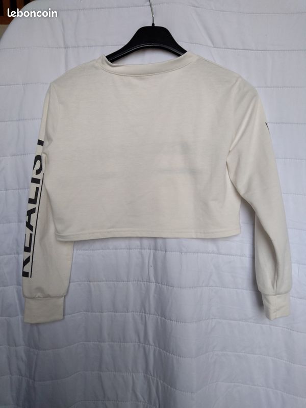 Pull court crop top Vêtements