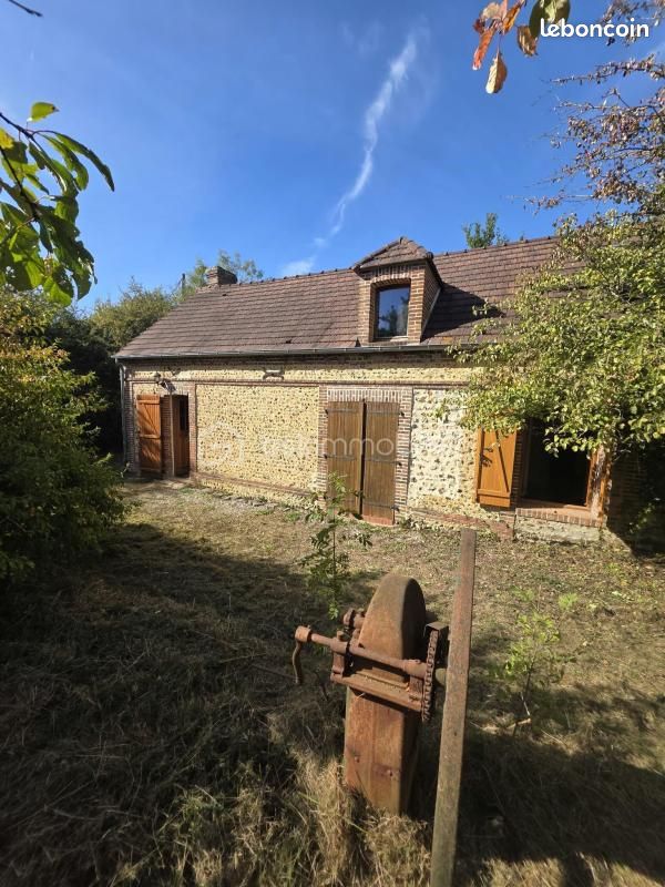 Maison 3 pièces 80 m² · à Sainte-Gauburge-Sainte-Colombe · 80 m² · 35 000 €