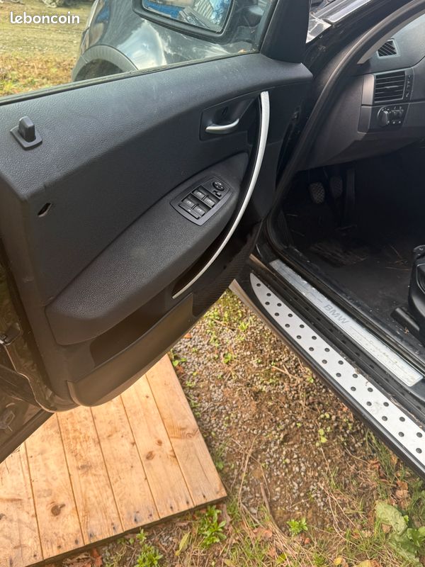 Bas de caisse bmw x3 e83 (image 1)