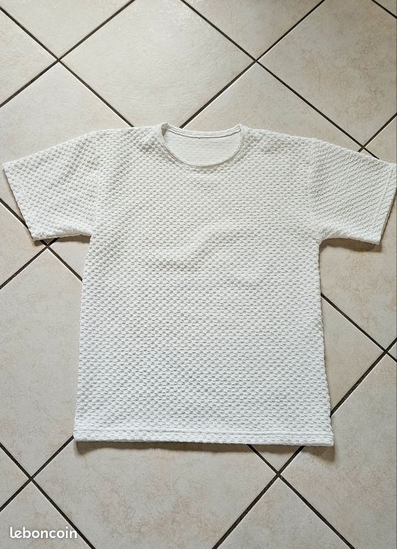 Tee-shirt Club Med taille 42/44 (image 9)
