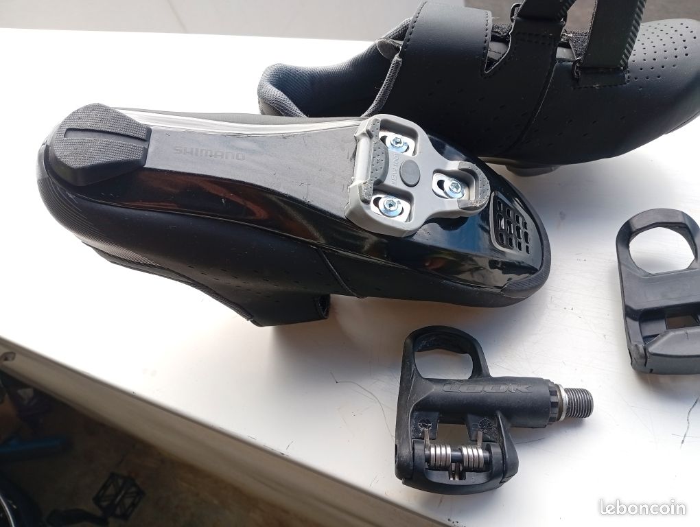Chaussures De Vélo Route Shimano RP3 SPD-SL Avec Pédales Look Keo Easy - Taille 45 (10.5) - Neuf