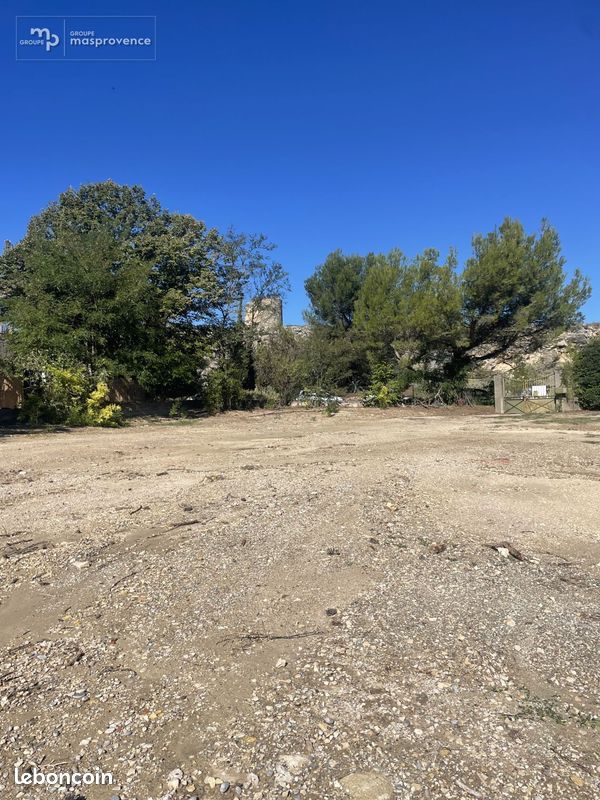 Terrain 420 m² · à Alleins · 175 000 €