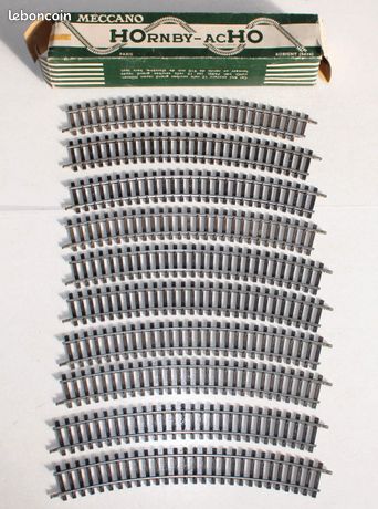 Lot De Rails Hornby échelle O, 6 Courbes R=65cm Et 6 Droits 26cm, 3e Rail, Métal