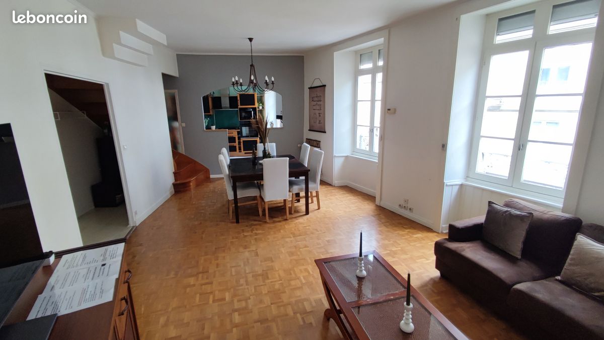 Appartement 4 pièces 120 m² · à Fougères · 120 m² · 1 200 €