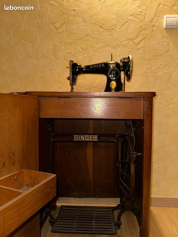 Machine à coudre Singer et son meuble (image 3)