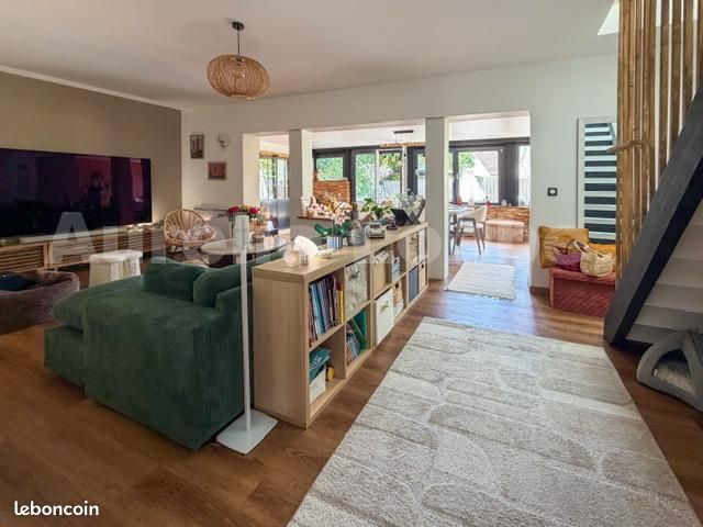Maison 7 pièces 142 m² · à Claye-Souilly · 142 m² · 413 000 €