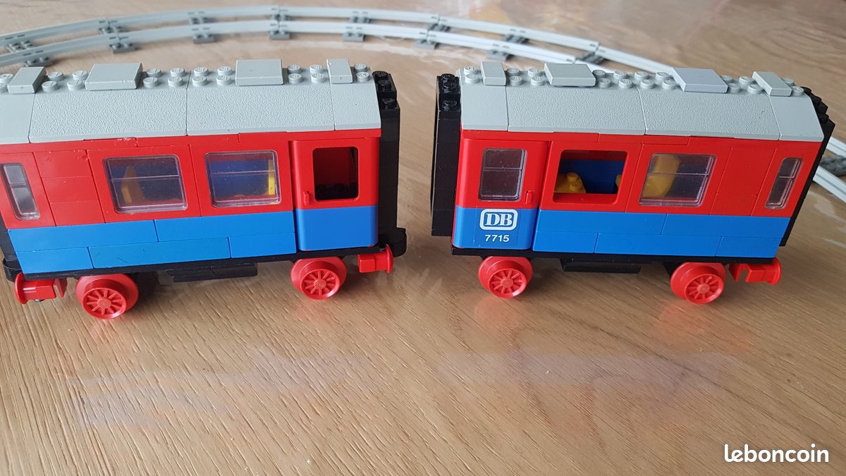 LEGO 7715 - train "Push-Along Passenger Steam Train" 1985 (image 6)