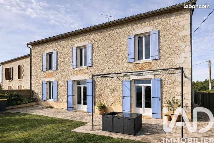 Propriété 7 pièces 283 m²