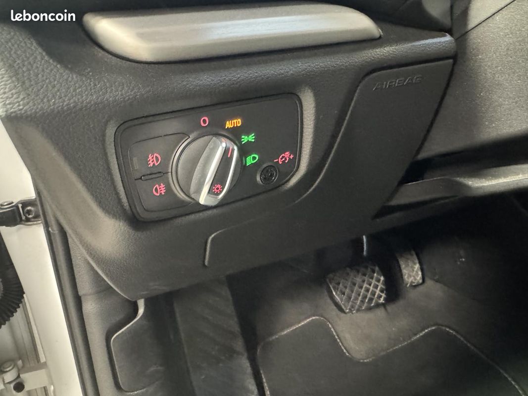 AUDI A3 S-Line Quattro 2.0 TDI 184CH BV S-tronic / CARPLAY / Radar Avant & Arrière / (image 15)