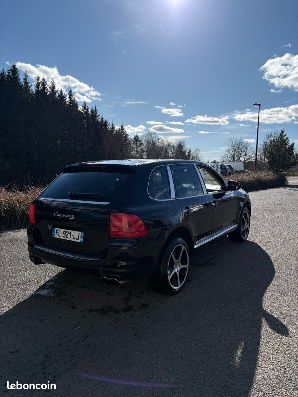 Porsche Cayenne (image 2)