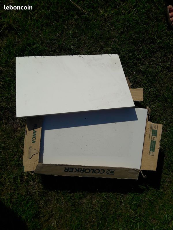 Carrelage blanc neuf (image 1)