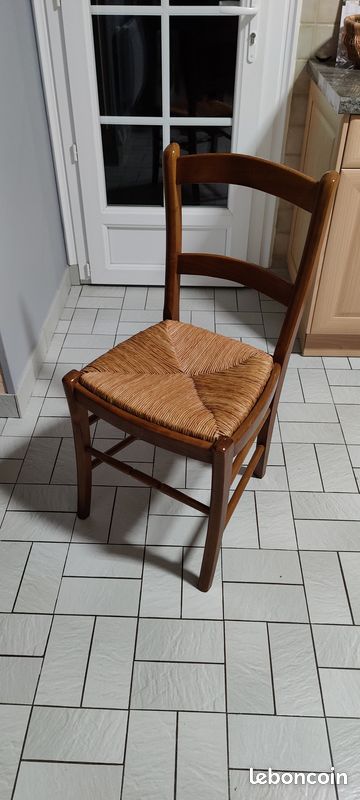 Chaise d'Artisan en Bois Massif (image 1)