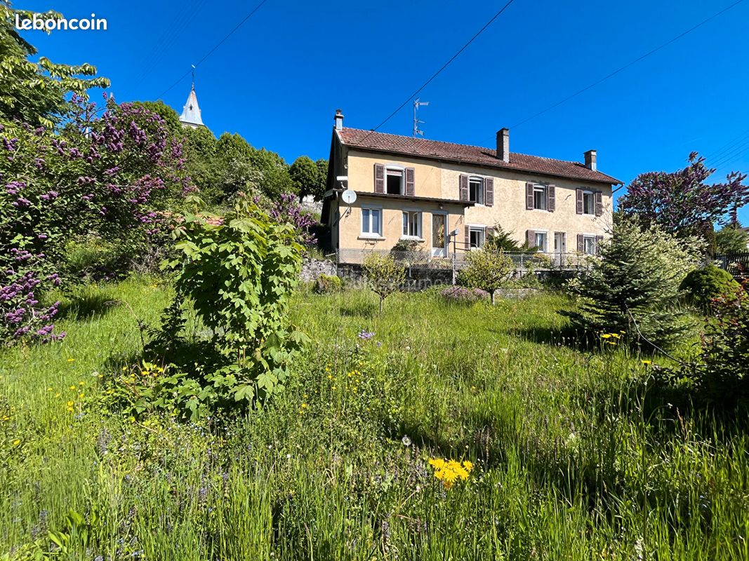 Maison 7 pièces 156 m² · à Courtefontaine · 156 m² · 120 000 €