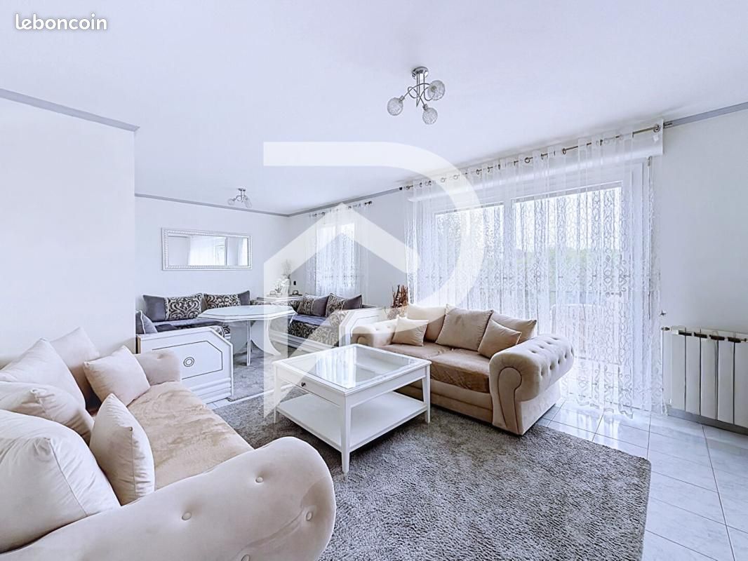 Maison 8 pièces 127 m² · à Vernouillet · 127 m² · 252 000 €
