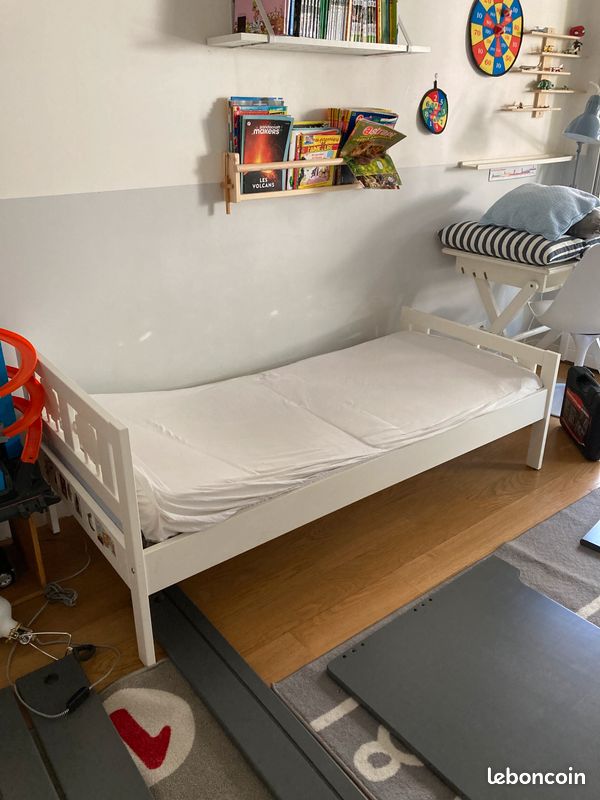 Lit + matelas enfant IKEA (image 2)