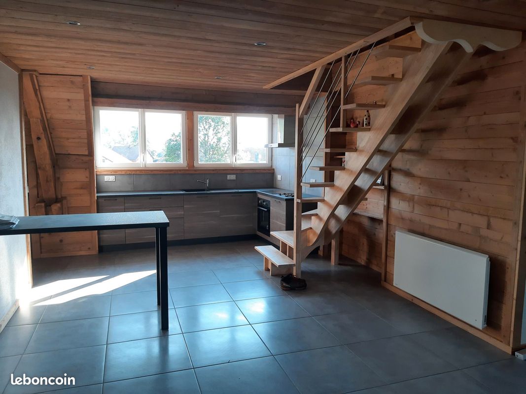 Appartement 6 pièces 100 m² · à La Planée · 100 m² · 1 360 €