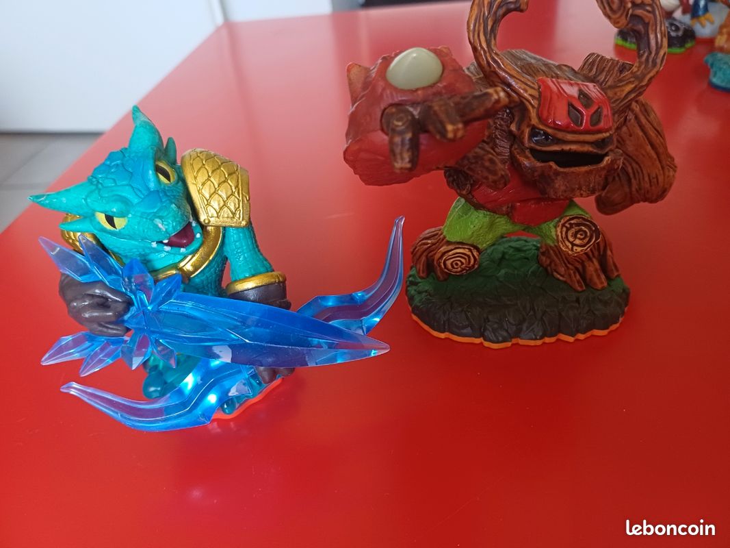 Lot 8 figurines skylander (image 5)