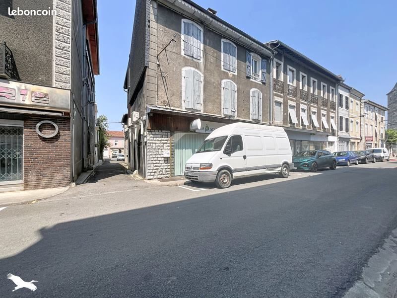 Immeuble 450 m² · à Montréjeau · 450 m² · 171 300 €