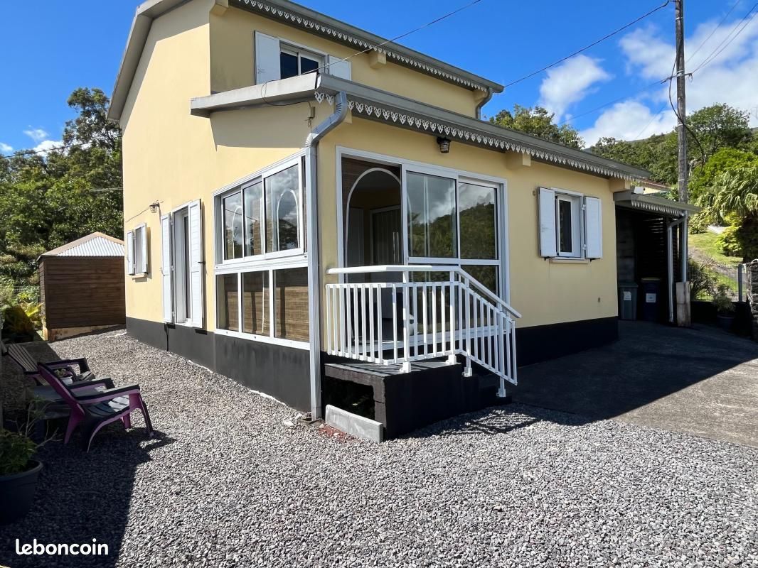 Maison 4 pièces 76 m² · à Saint-Joseph · 76 m² · 259 700 €