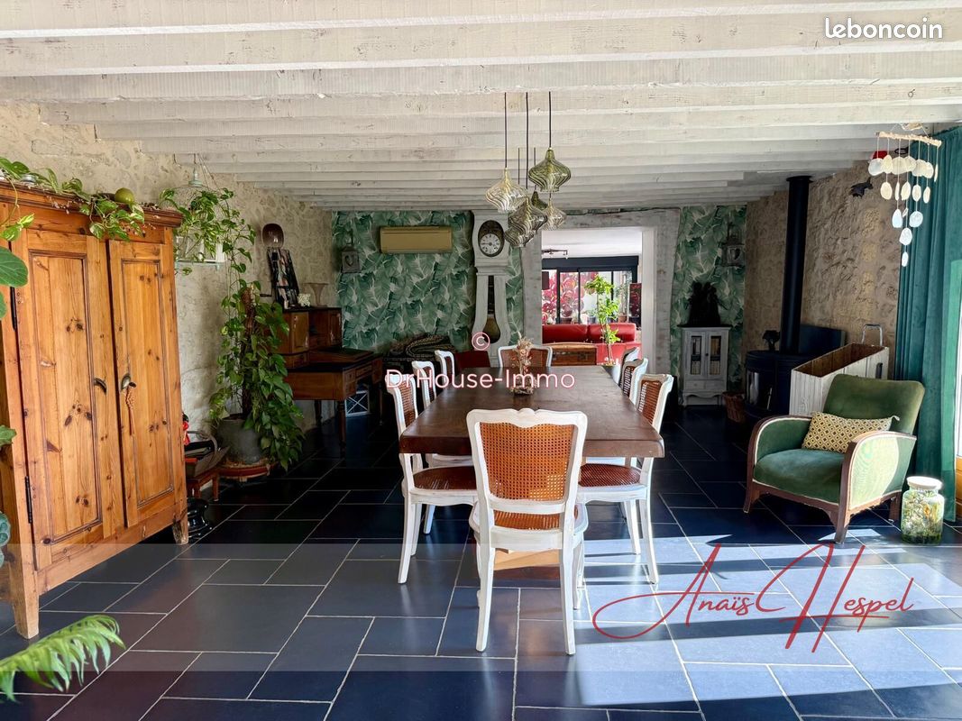Maison 7 pièces 205 m² · à Rauzan · 205 m² · 327 000 €
