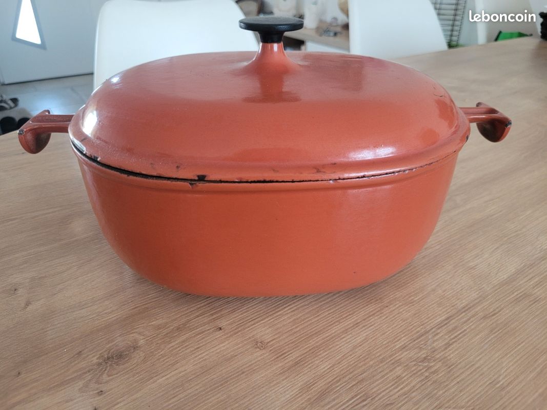 Superbe cocotte en fonte orange LE CREUSET n° 29