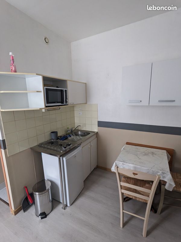 Appartement 1 pièce 14 m² · à Saumur · 14 m² · 365 €