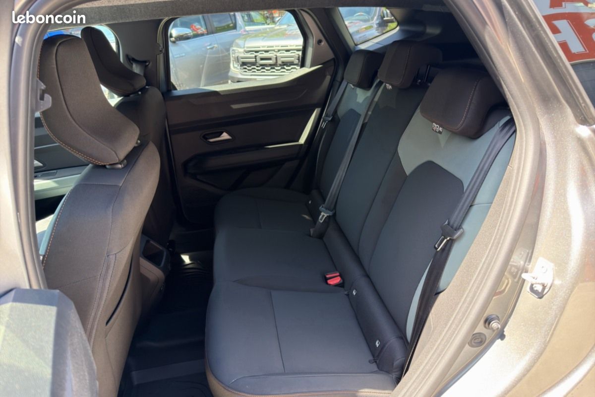Dacia Duster HYBRID-G 150 4X4 EXTREME COLD-4% (image 7)
