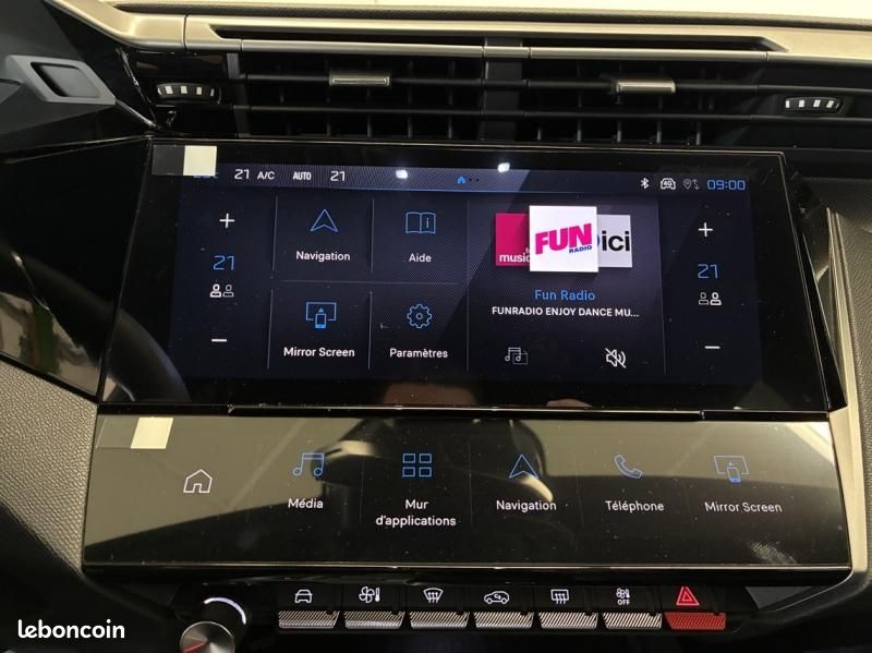 Peugeot 408 Plug-in Hybrid 240ch GT Exclusive e-DCS7 (image 16)