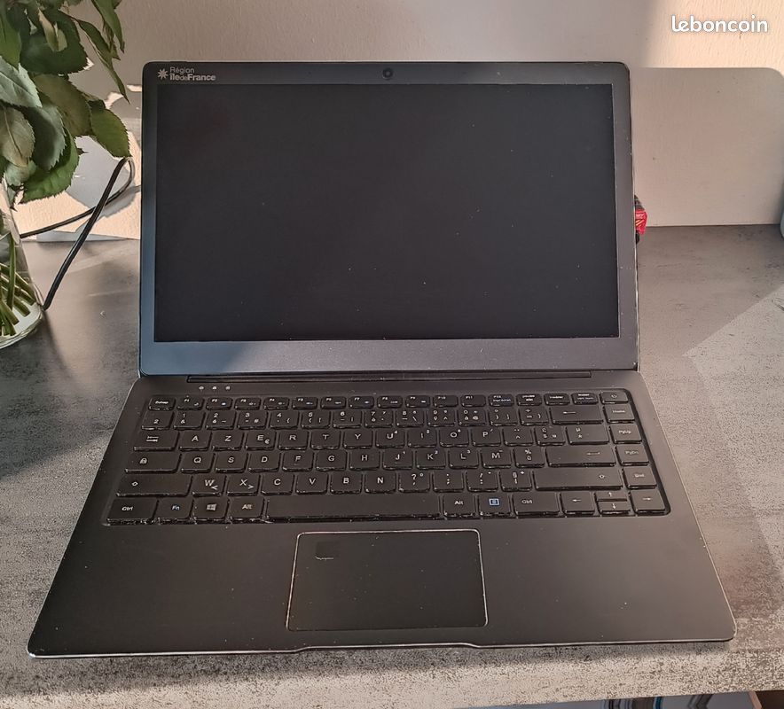 PC Portable Lenovo Unowhy Y13 [RÉINITIALISÉ] (image 1)