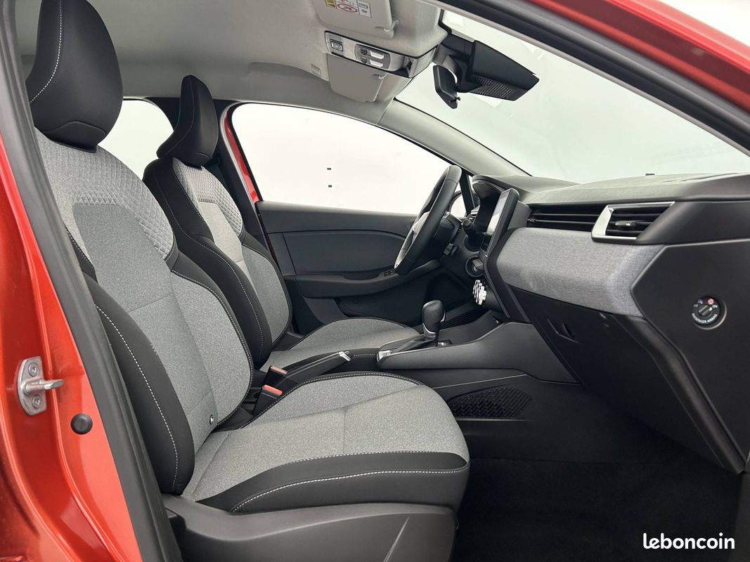 RENAULT Clio E-Tech full hybrid 145 ch GSR2 Evolution (image 14)