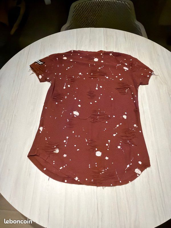 T-shirt (image 3)