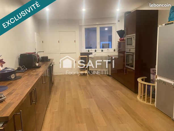 Maison 8 pièces 180 m²