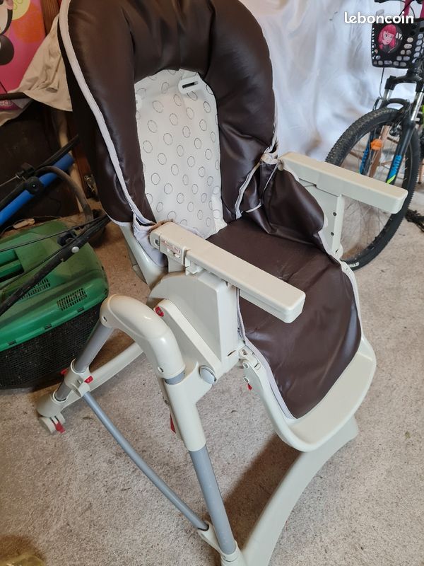 Chaise Haute Bebe Confort D Occasion Annonces Equipement Bebe Leboncoin