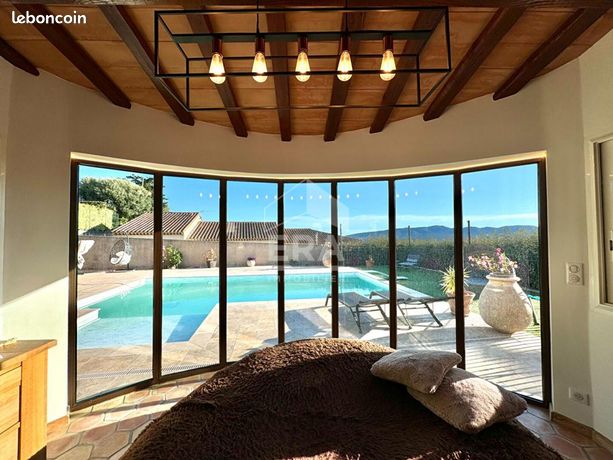 Maison 9 pièces 212 m²
