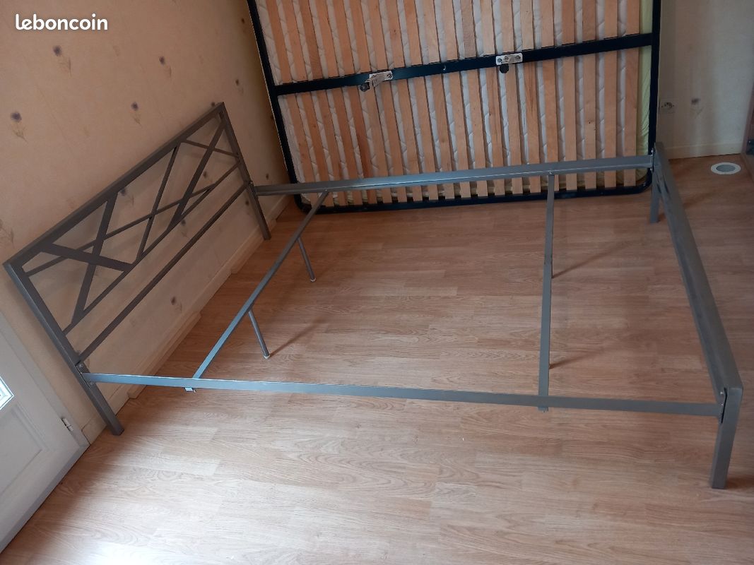 Lit métallique 140cm (image 1)