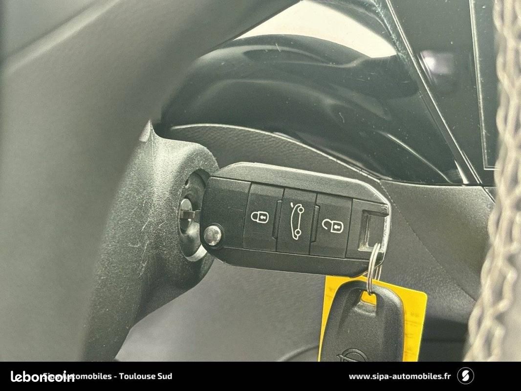 Opel Corsa F 1.2 75 ch BVM5 Elegance Business 5p (image 20)