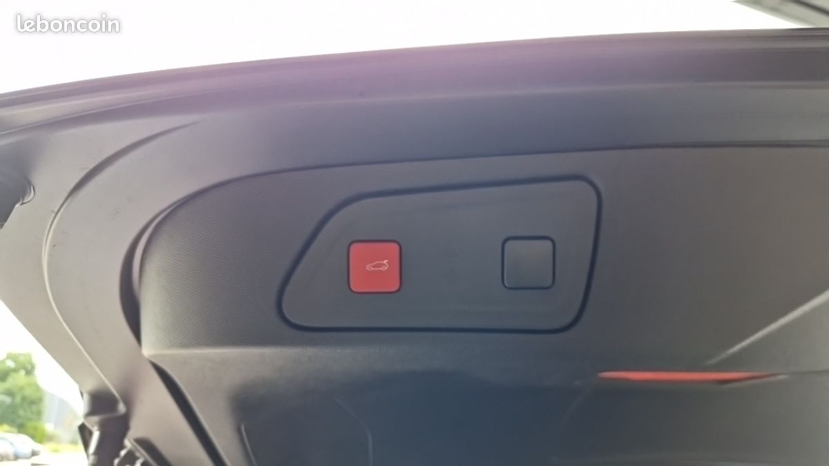 Citroën C5 Aircross Hybride rechargeable 180 e-EAT8 MAX (image 11)