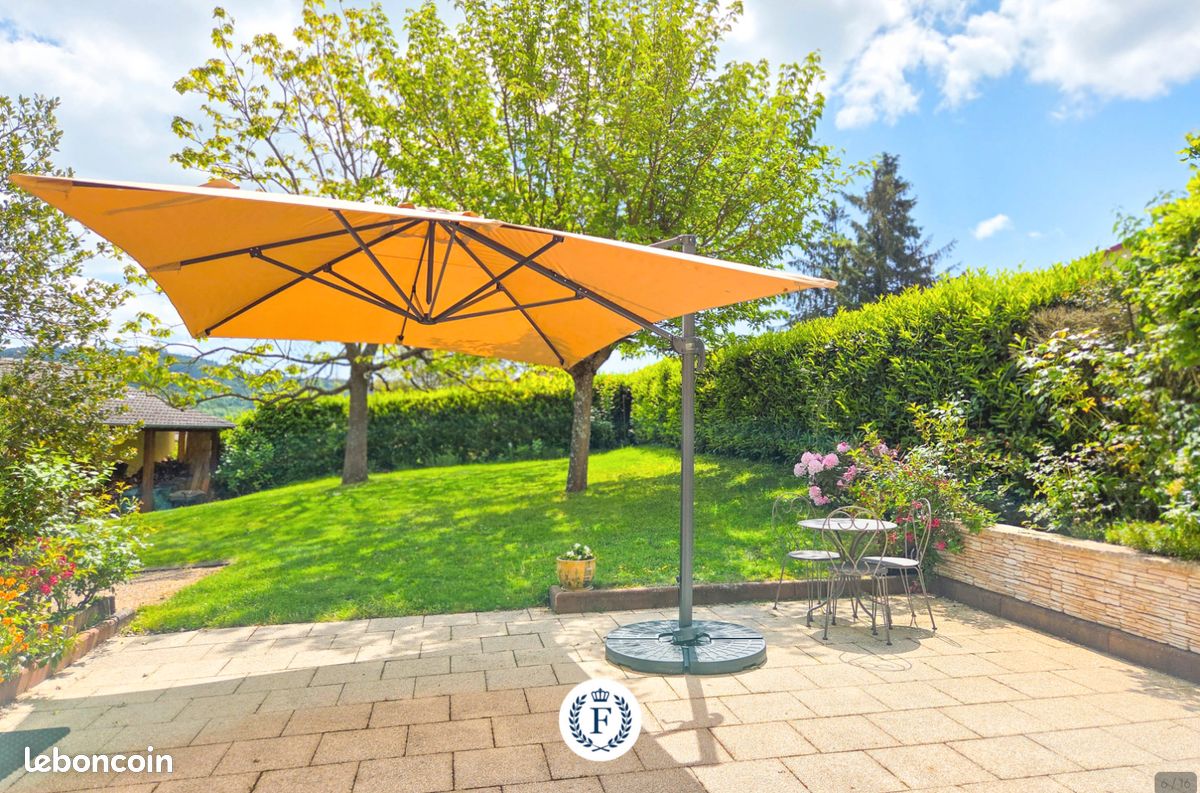 Maison 7 pièces 163 m² · à Deux-Grosnes · 163 m² · 239 000 €