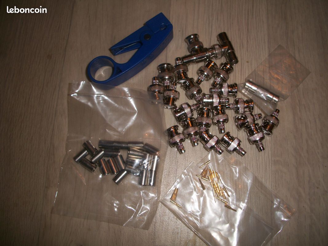 Lot fiches accessoires connecteur et raccords a visser clipser et pince Lot fiches accessoires connecteur et raccords a visser clipser et pince