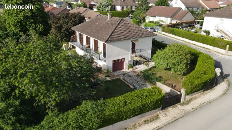 Maison 5 pièces 186 m² · à Fussy · 186 m² · 215 000 €