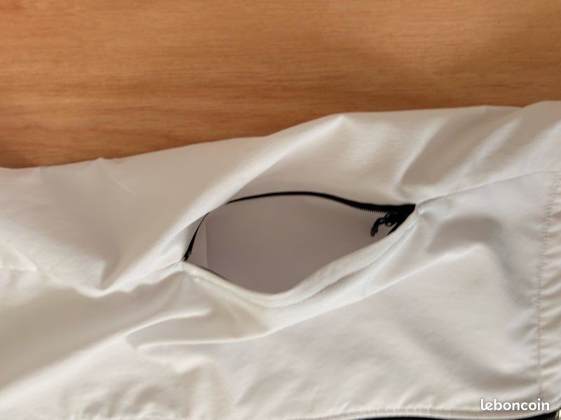 Veste blanche Nike taille L (image 6)