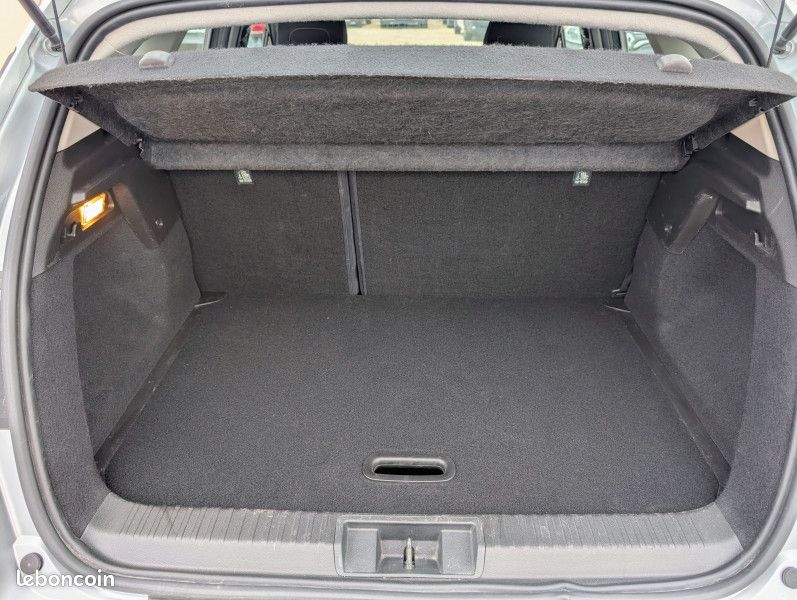 Renault CAPTUR II 1.5 BLUE DCI 115CH BUSINESS (image 13)