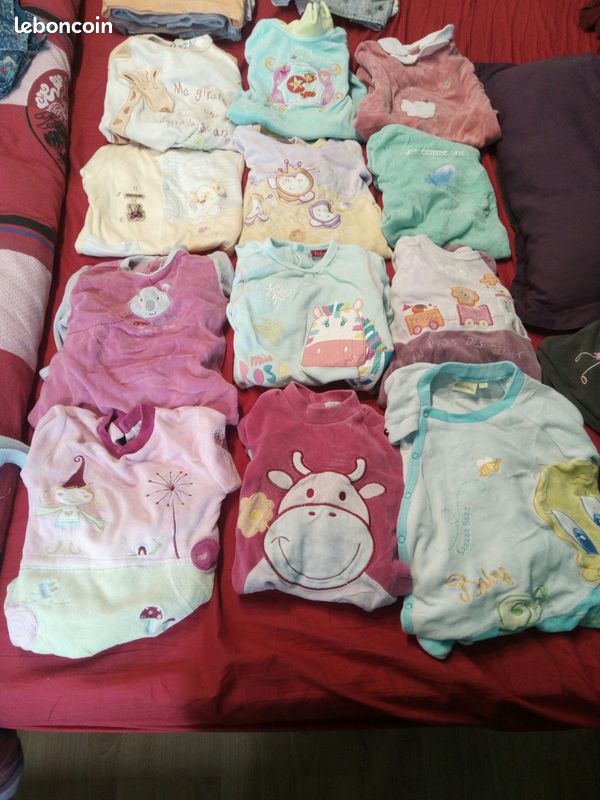Lot de 12 Pyjamas enfant de 9 à 12 mois (image 1)