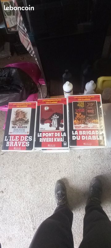 Cassette VHS "Les Grands Films De Guerre" - L'Ile Des Braves - K7 Occasion