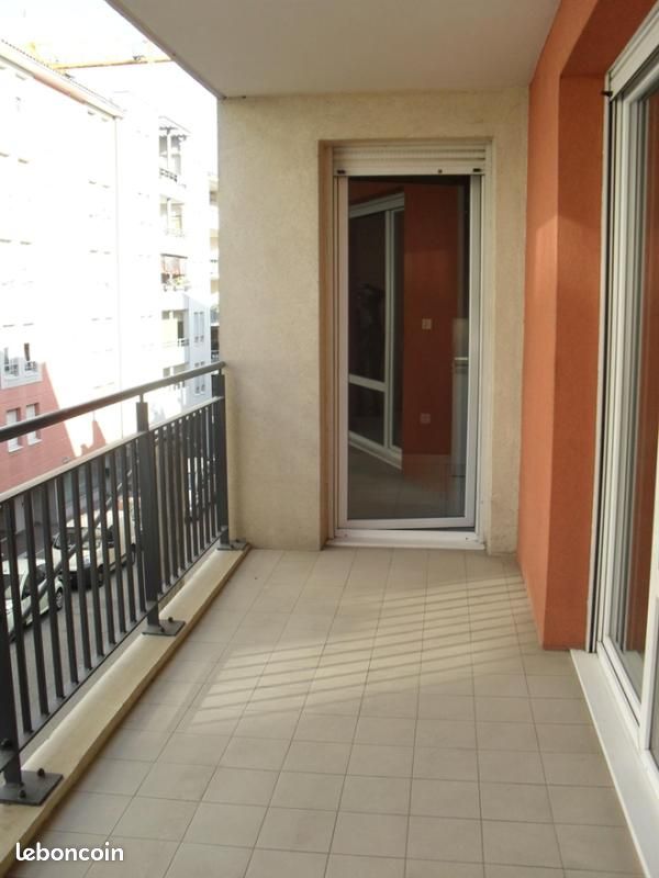 Appartement 2 pièces 51 m² · à Oullins-Pierre-Bénite · 51 m² · 860 €/mois