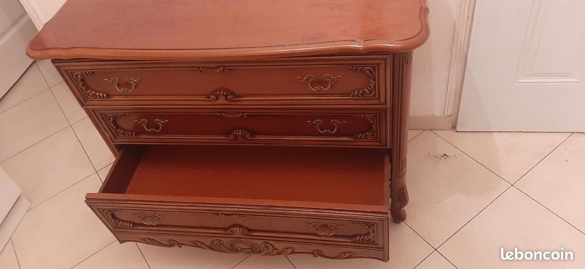 Commode (image 2)