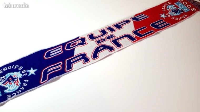 Écharpe équipe de France 2002 : Achat occasion | Accessoires de sport (homme) Sport Rouge Plastique Très bon état